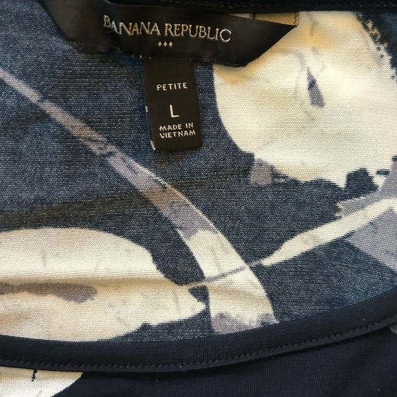 Banana Republic Blue and White Floral Sleeveless Dress - Picture 10 of 12